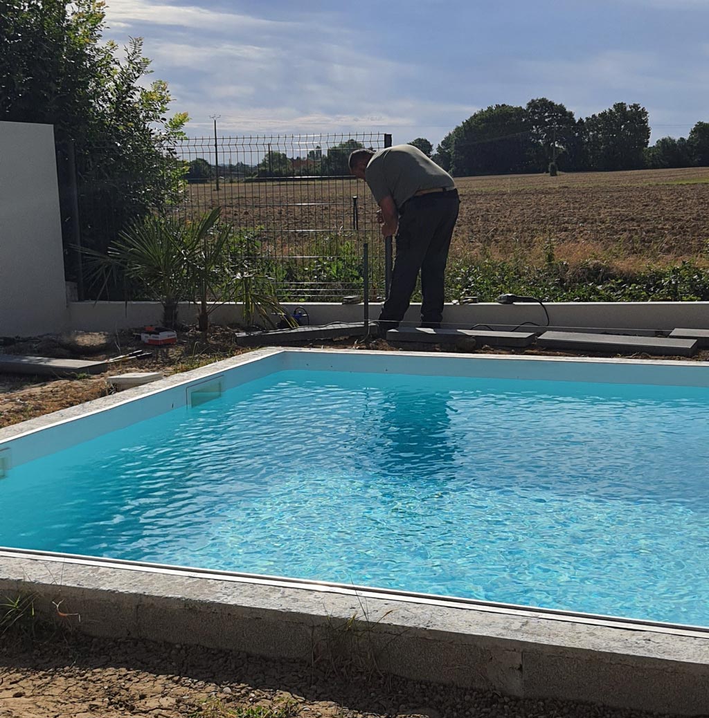 Clôture Piscine sur Muret en Panneaux Rigide Ral 7016(Gris)